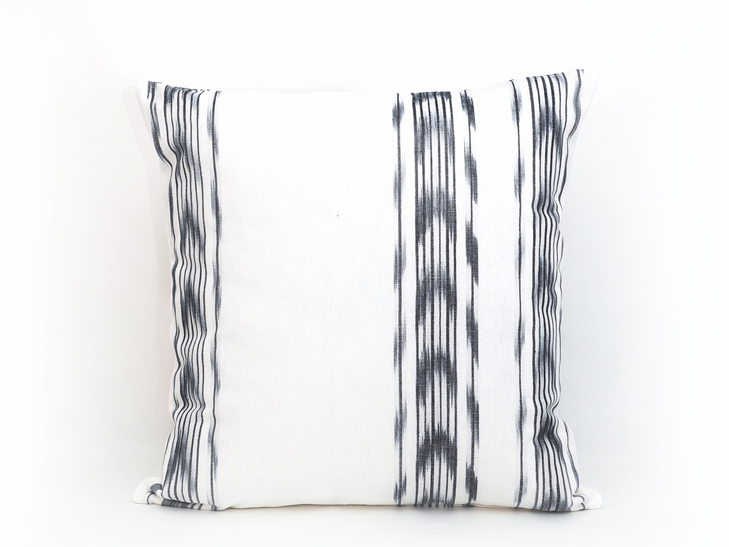 Coixí ikat 235 Gris