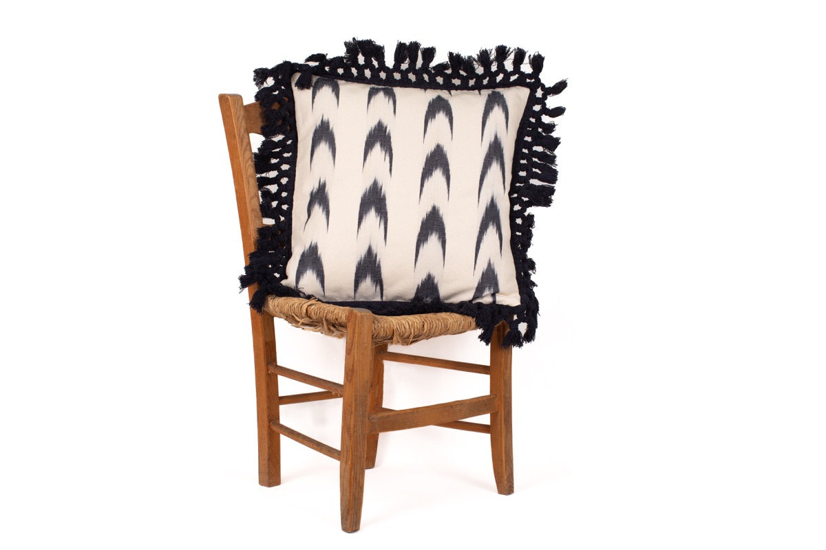 Coixí fleco 61 ikat Negre - Imatge 2