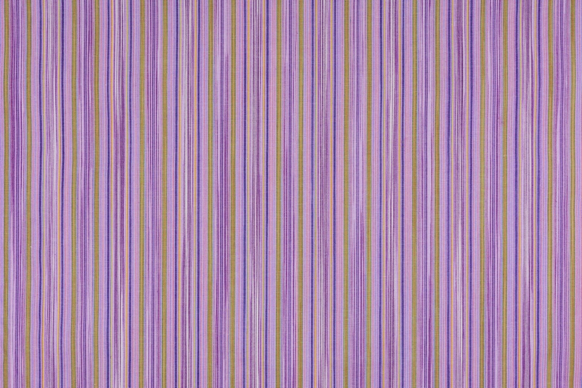 Gestreifter Stoff 244 Violett